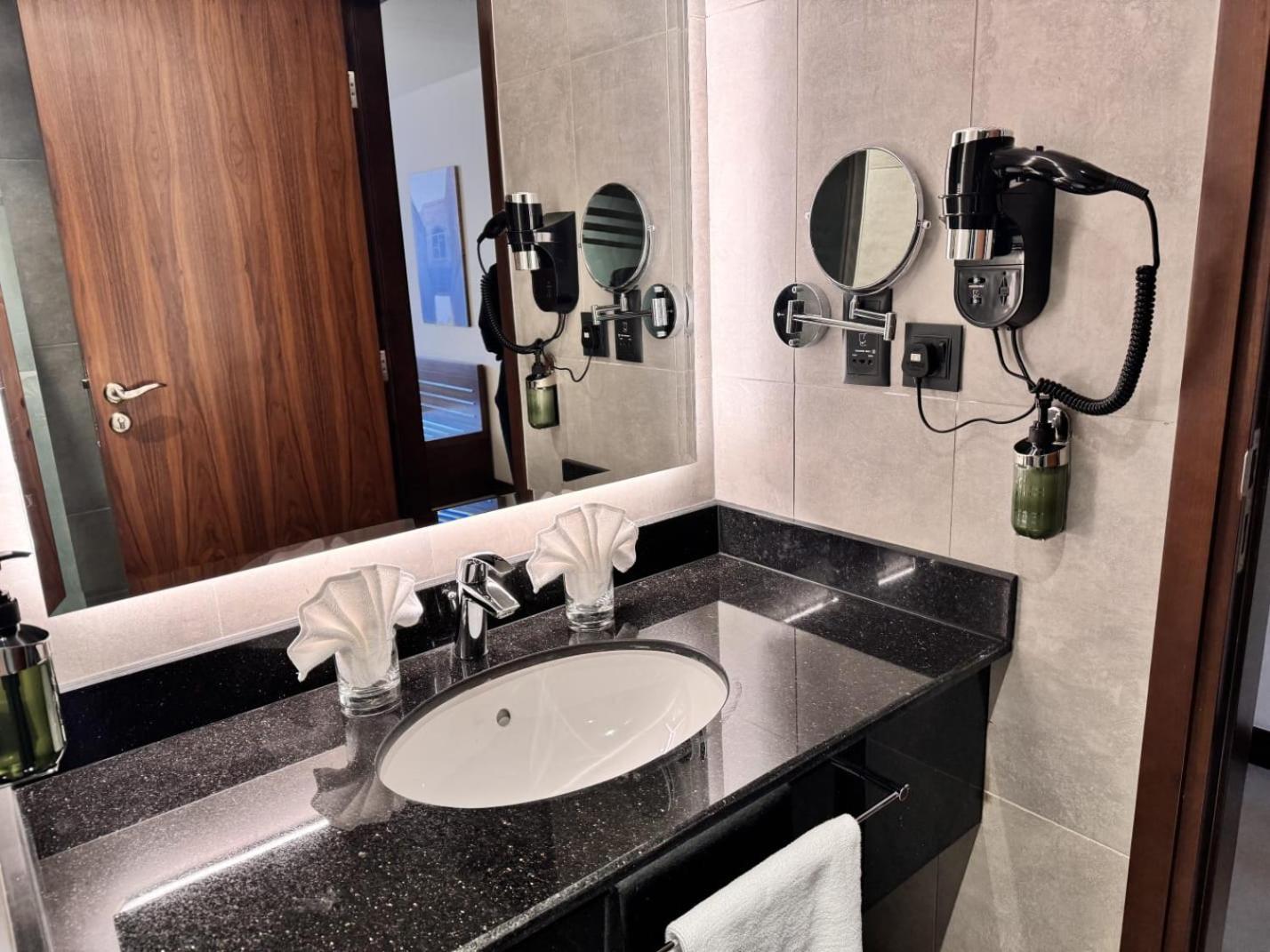 Kyriad Hotel Salalah Ngoại thất bức ảnh