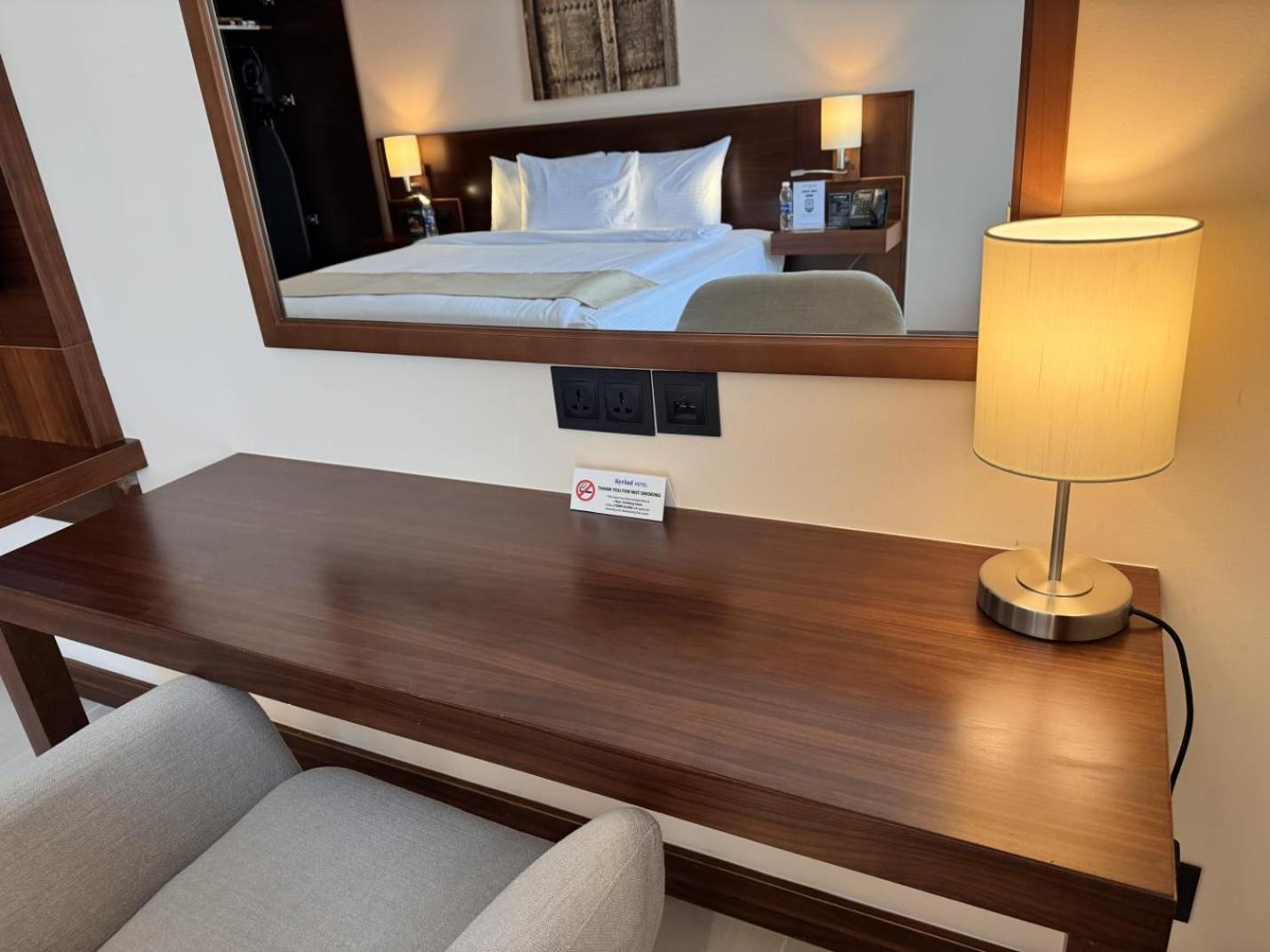 Kyriad Hotel Salalah Ngoại thất bức ảnh
