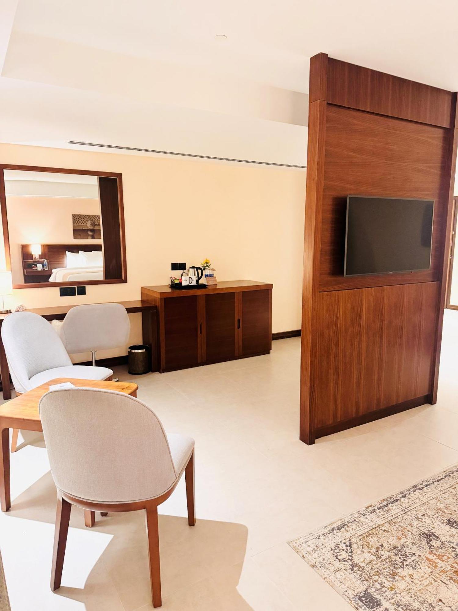 Kyriad Hotel Salalah Ngoại thất bức ảnh