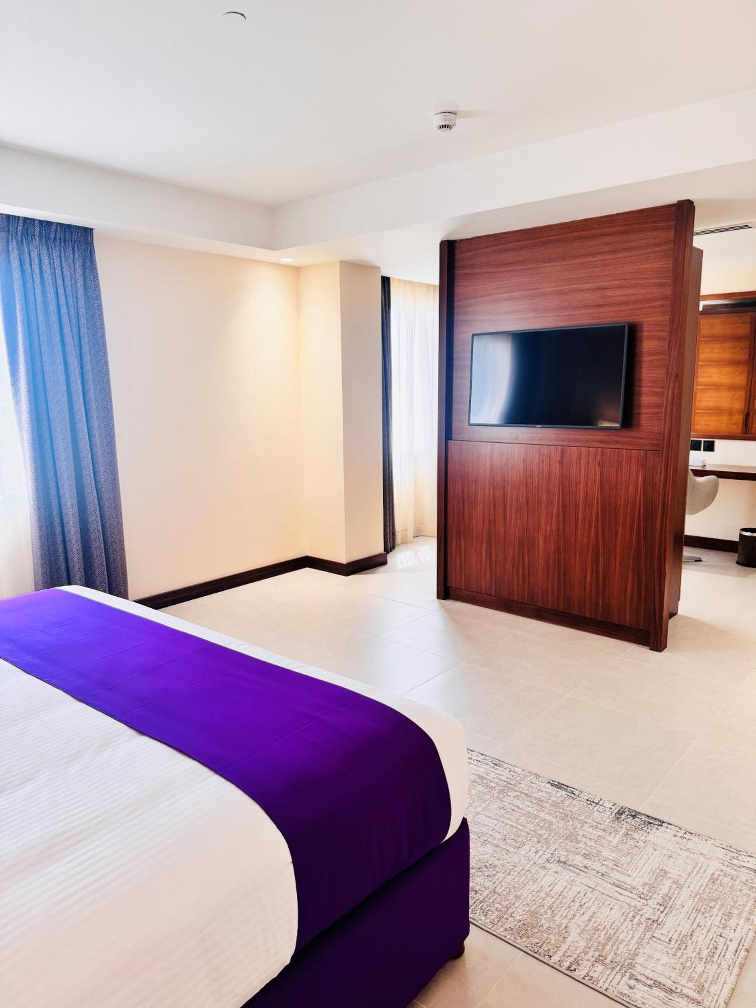 Kyriad Hotel Salalah Ngoại thất bức ảnh
